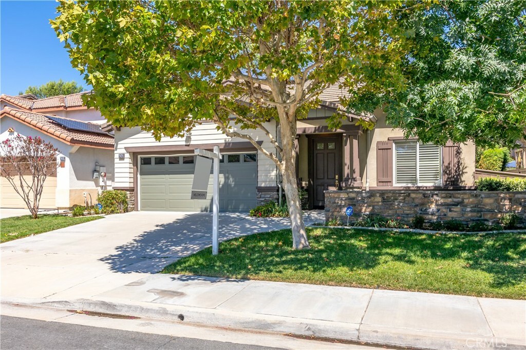 Property Photo: 42842 Camelot Road CA 92592