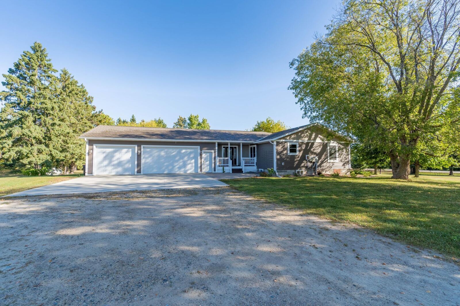 Property Photo: 49261 County 36 MN 56601