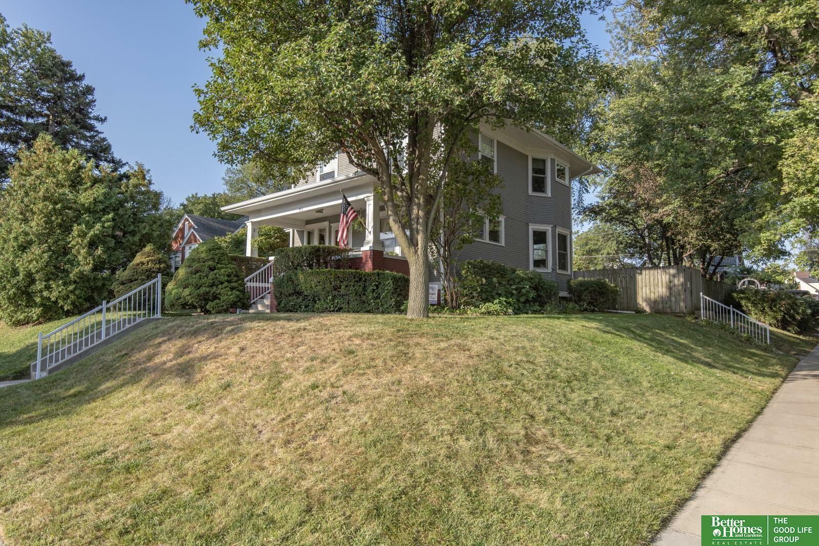 Property Photo: 1902 S 15 Street NE 68108
