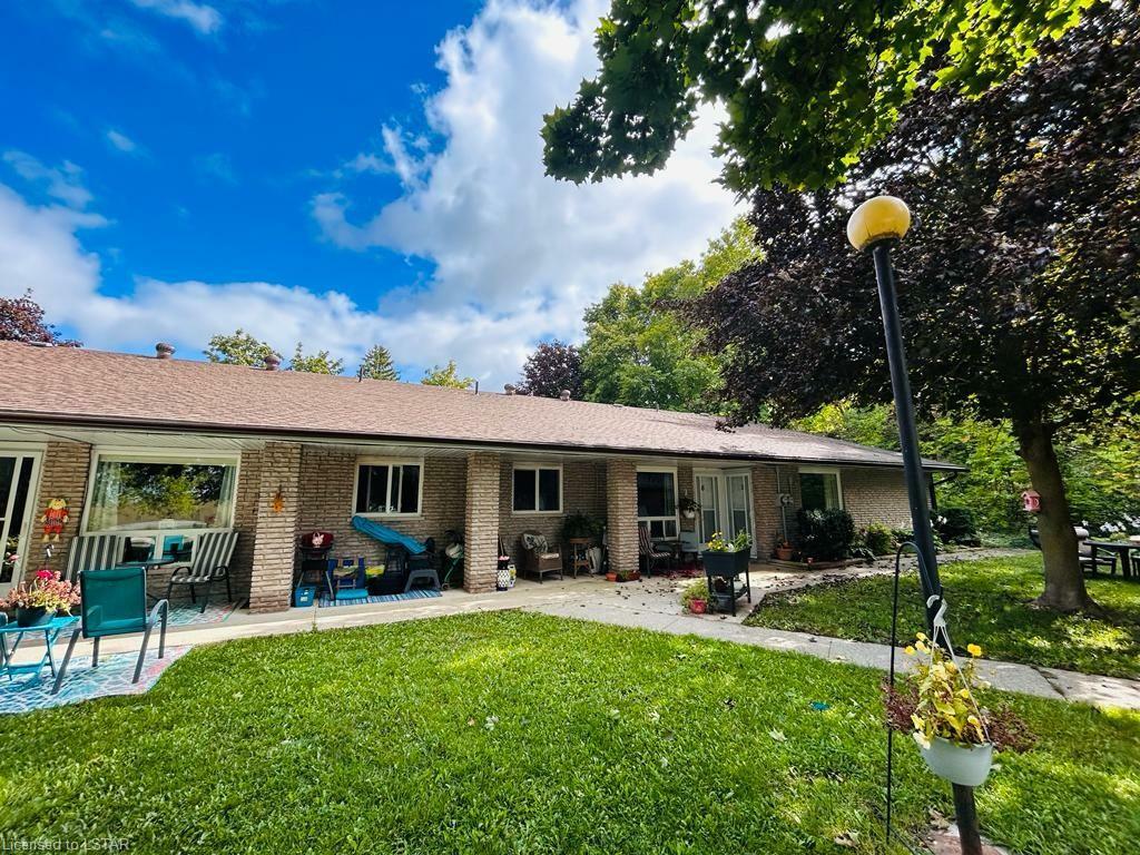 Property Photo:  412 Ross Street  ON N0G2H0 