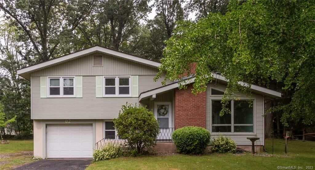 Property Photo: 82 Hillside Avenue CT 06066