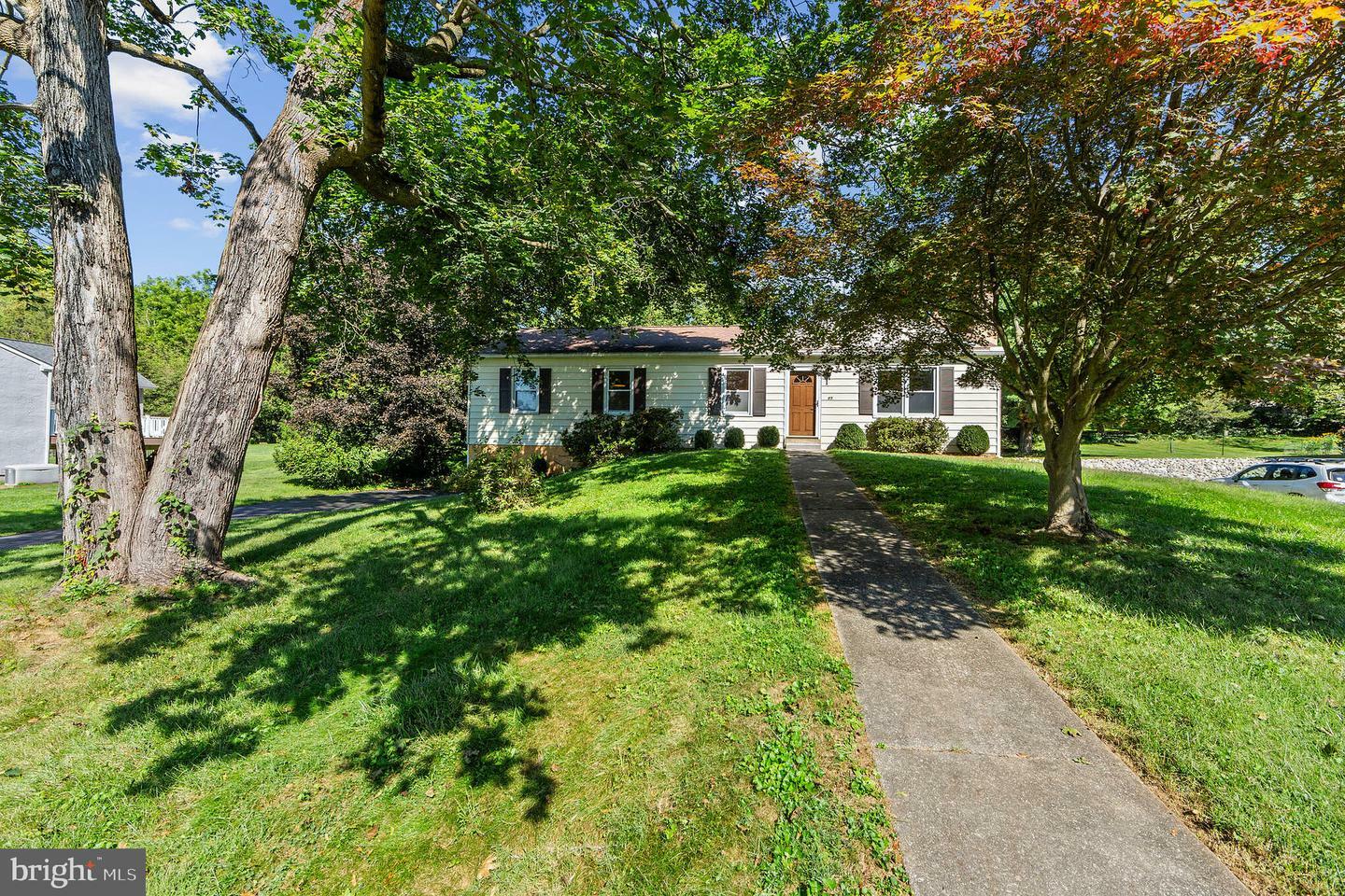 Property Photo:  485 McGregor Drive  PA 19380 