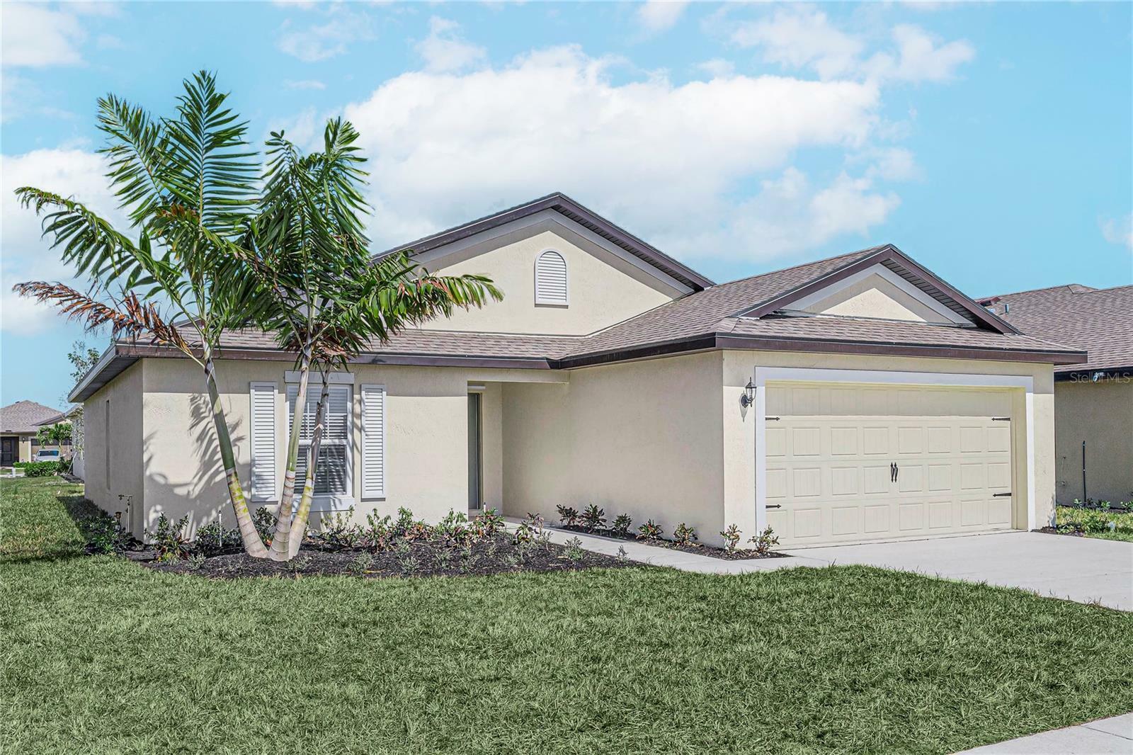 Property Photo: 12964 Del Lago Drive FL 34705