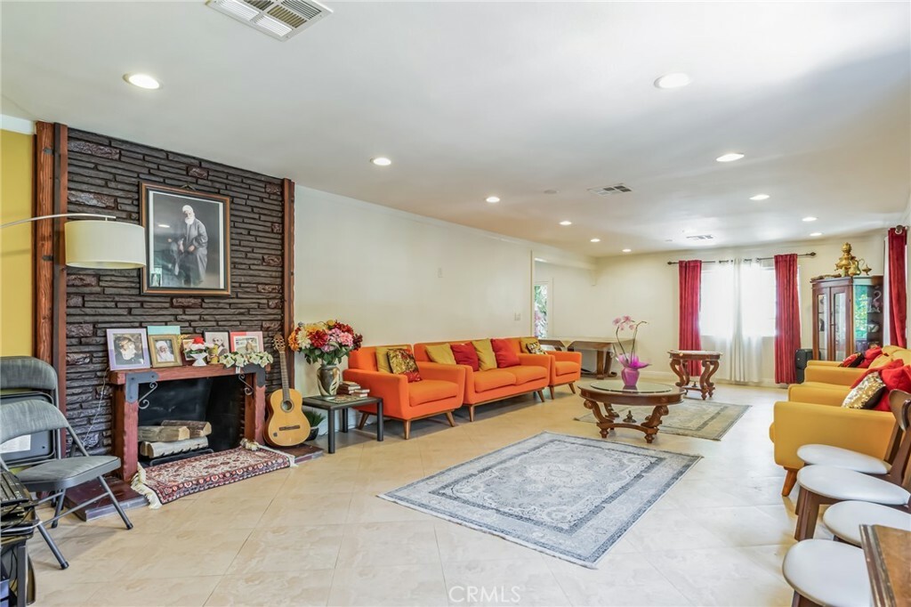 Property Photo: 5145 Canoga Avenue CA 91364