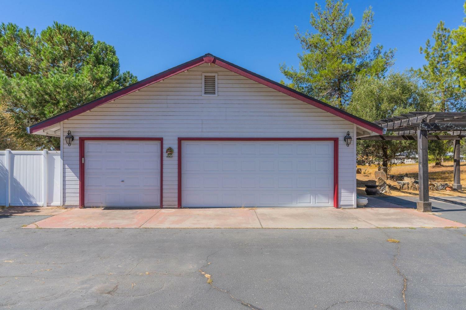 Property Photo: 7849 Cabernet Street CA 95252