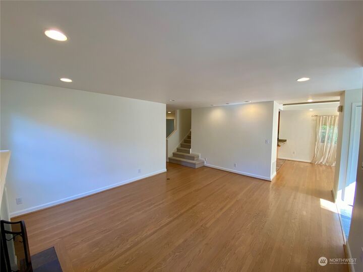 Property Photo: 4802 NE 45th Street WA 98105