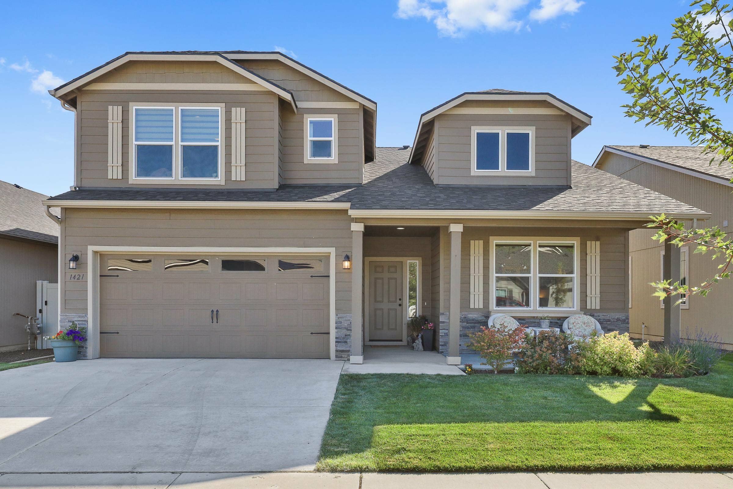 Property Photo: 1421 S Girard Rd WA 99212