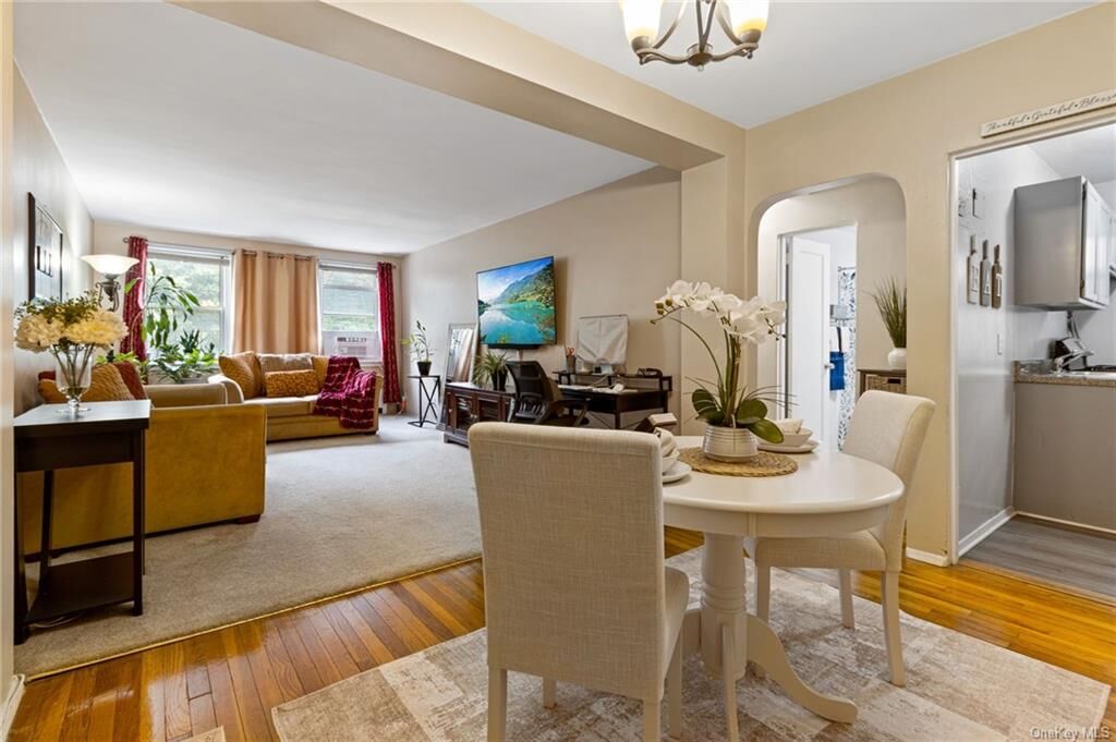 Property Photo:  755 Bronx River Road 4I  NY 10708 