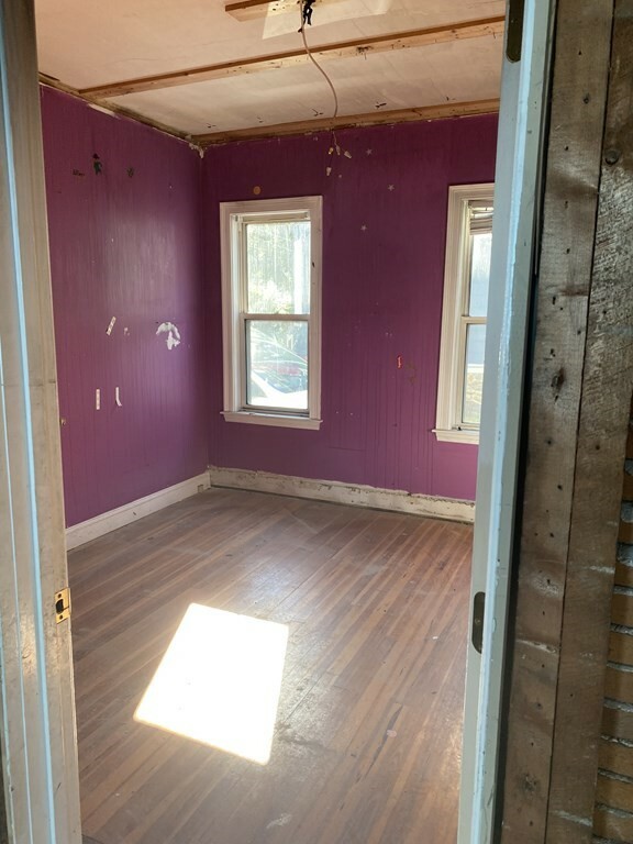 Property Photo: 11 Lockwood St 11 MA 01835