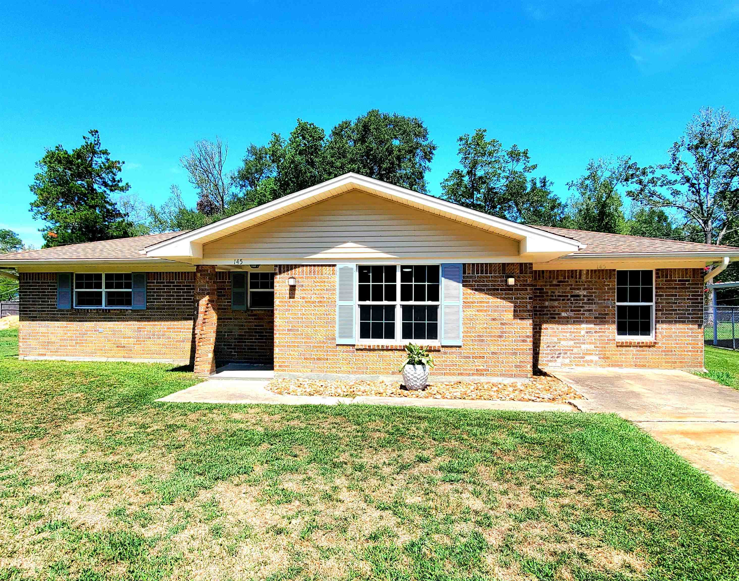 Property Photo:  145 Woodland Circle  TX 77625 