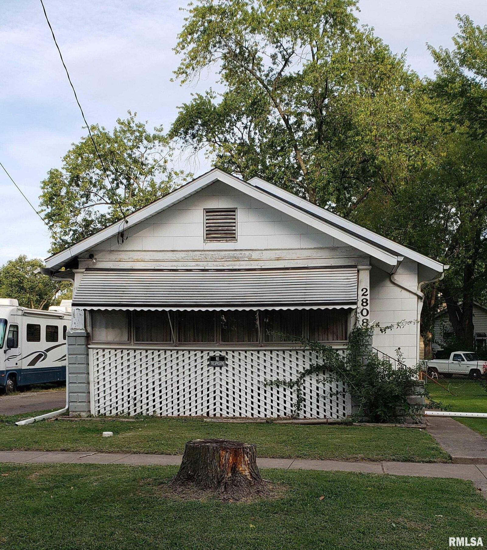 Property Photo: 2808 N Peoria Avenue IL 61603