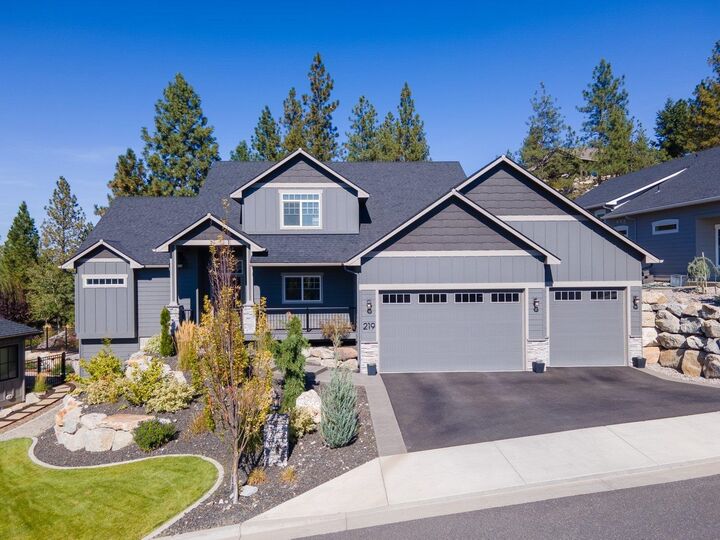 219 E Sapphire Ln  Spokane WA 99208 photo