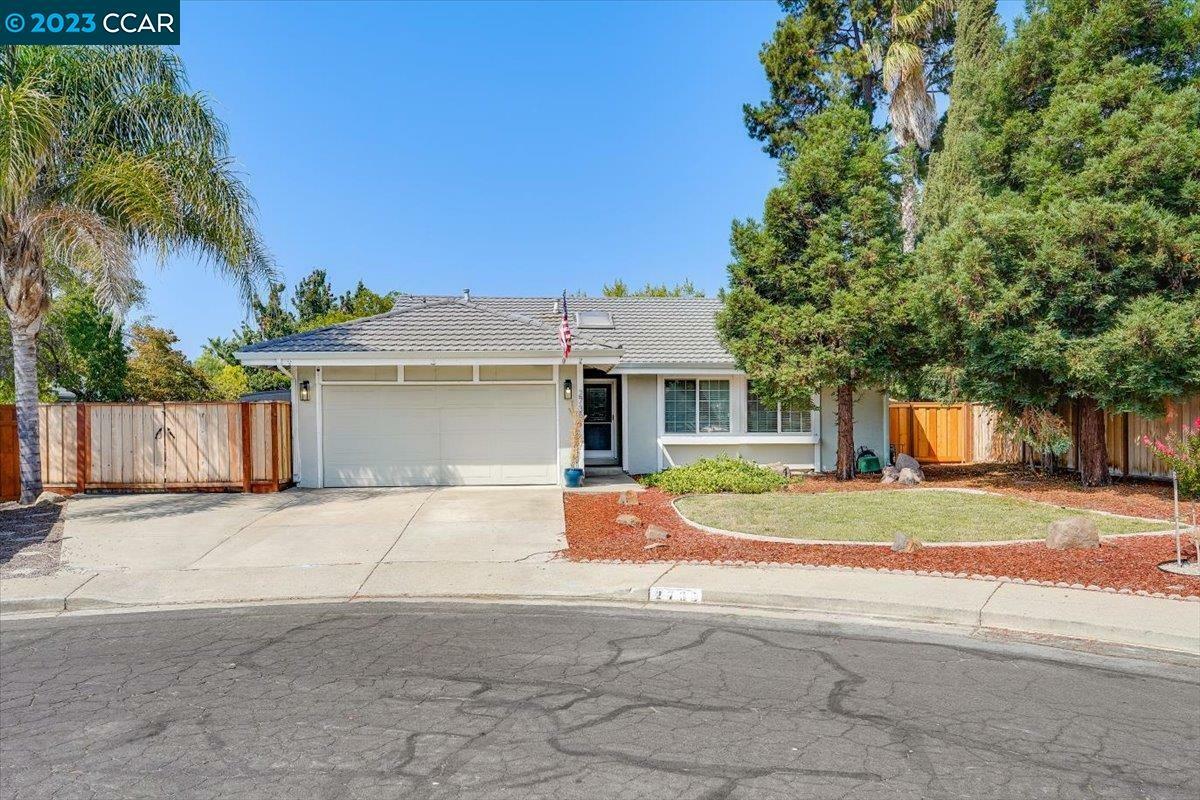 Property Photo:  2735 Calpine Pl  CA 94518 