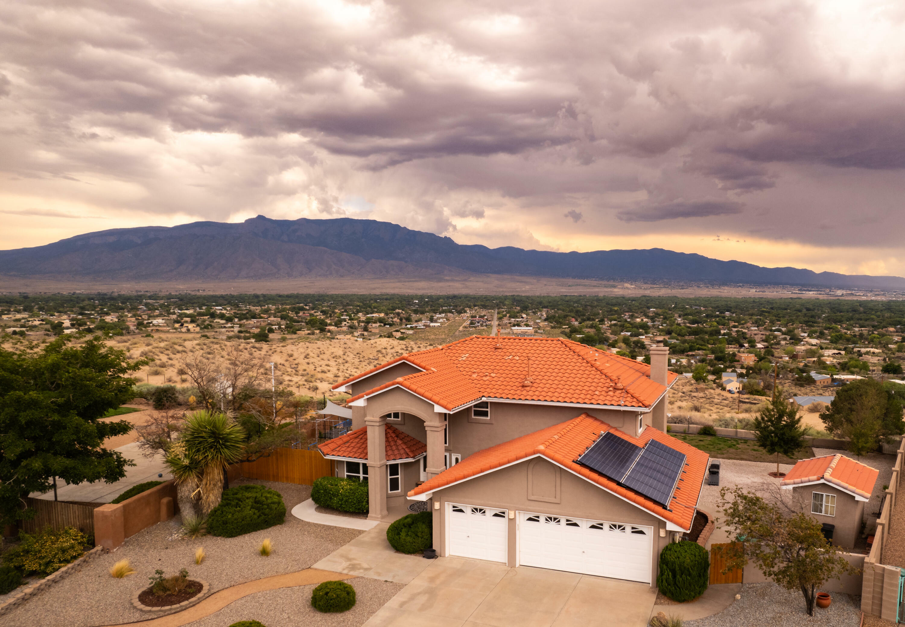 Property Photo:  4906 El Picador Court SE  NM 87124 