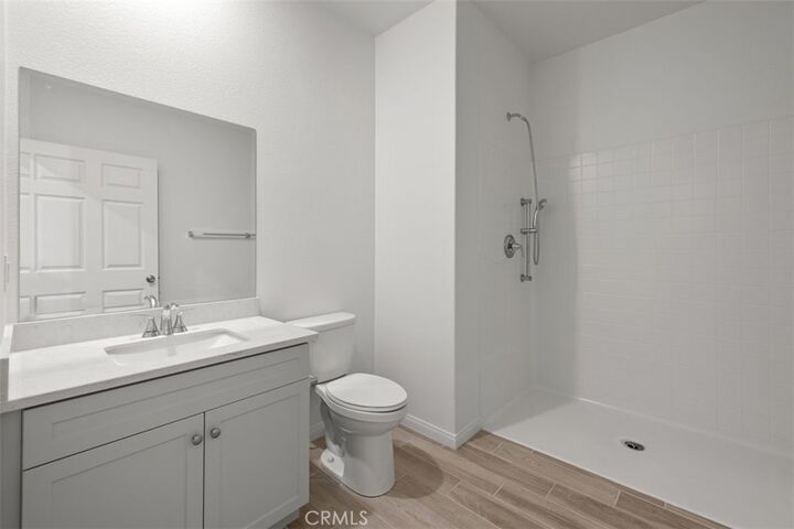 Photo de la propriété:  4115 E. Coronado Privado  CA 91762 