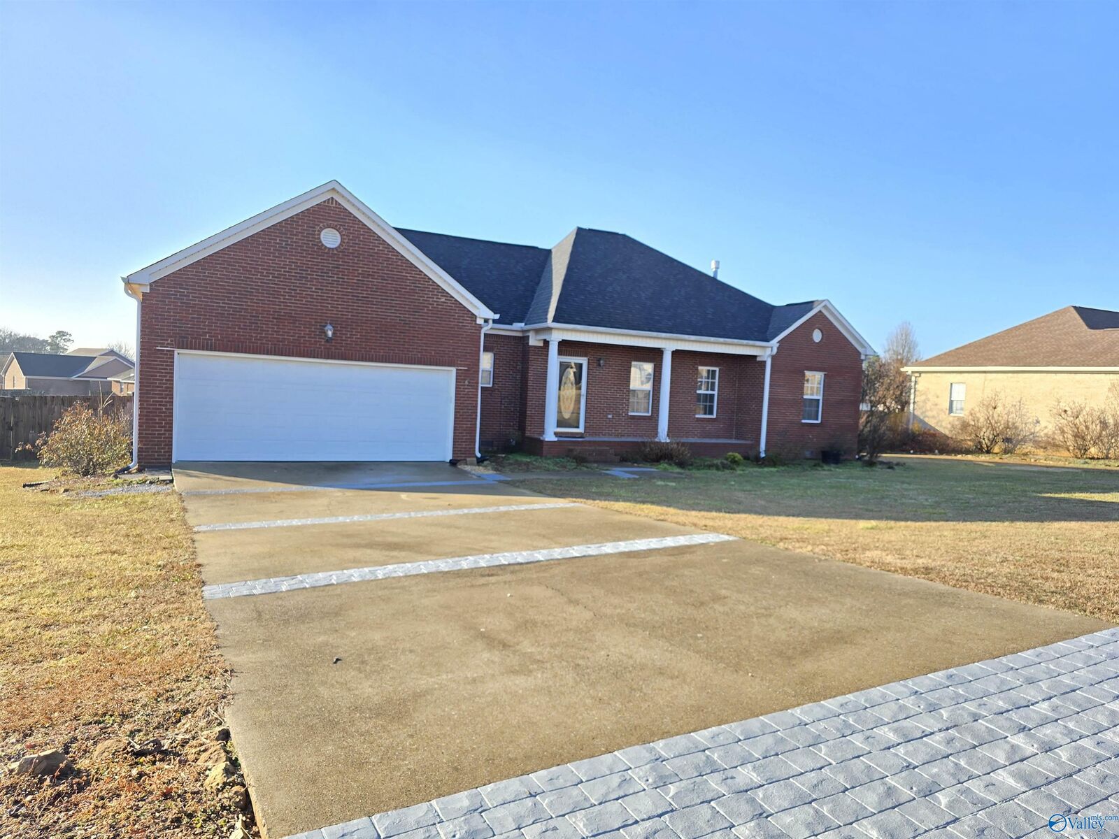 Property Photo: 95 Emma Place AL 35747