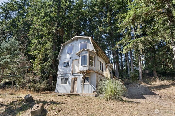 Home for sale in Lakebay 1212 E Herron Boulevard NW, Lakebay, WA 98349