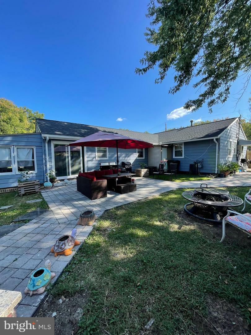 Property Photo: 3900 Elmwood Drive VA 22303