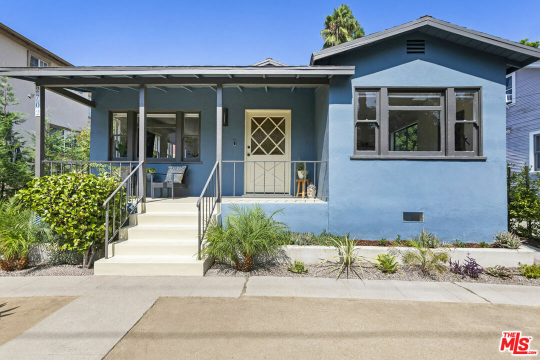Property Photo: 2702 Glendale Blvd CA 90039