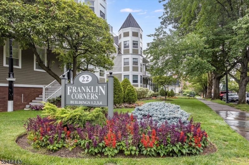 Property Photo: 22 Franklin Pl 4B NJ 07960