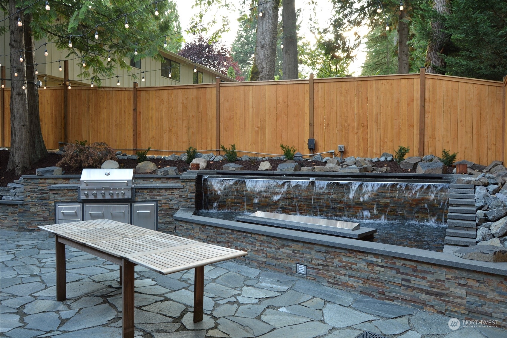 Property Photo: 7916 147th Avenue NE WA 98052