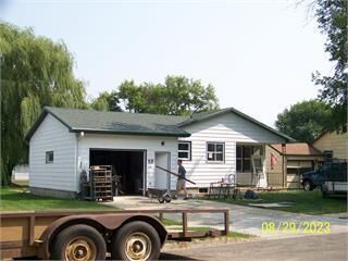 Property Photo:  13 S Greenwood St  SD 57401 