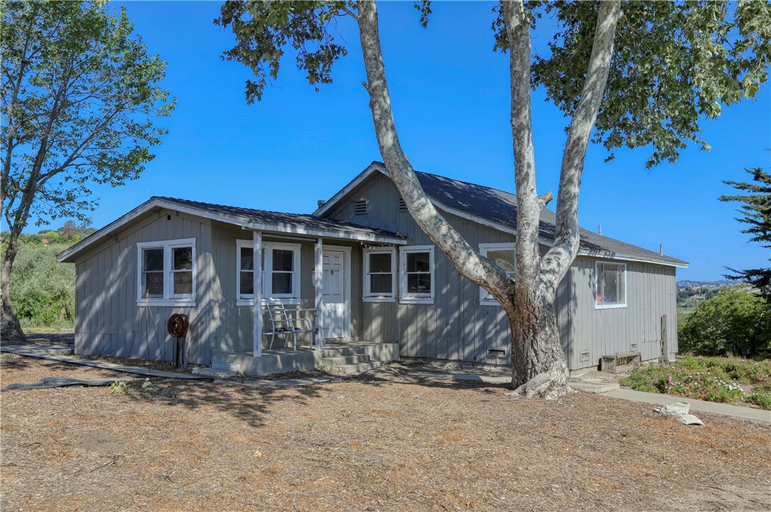 Property Photo:  2431 Los Berros Road  CA 93420 