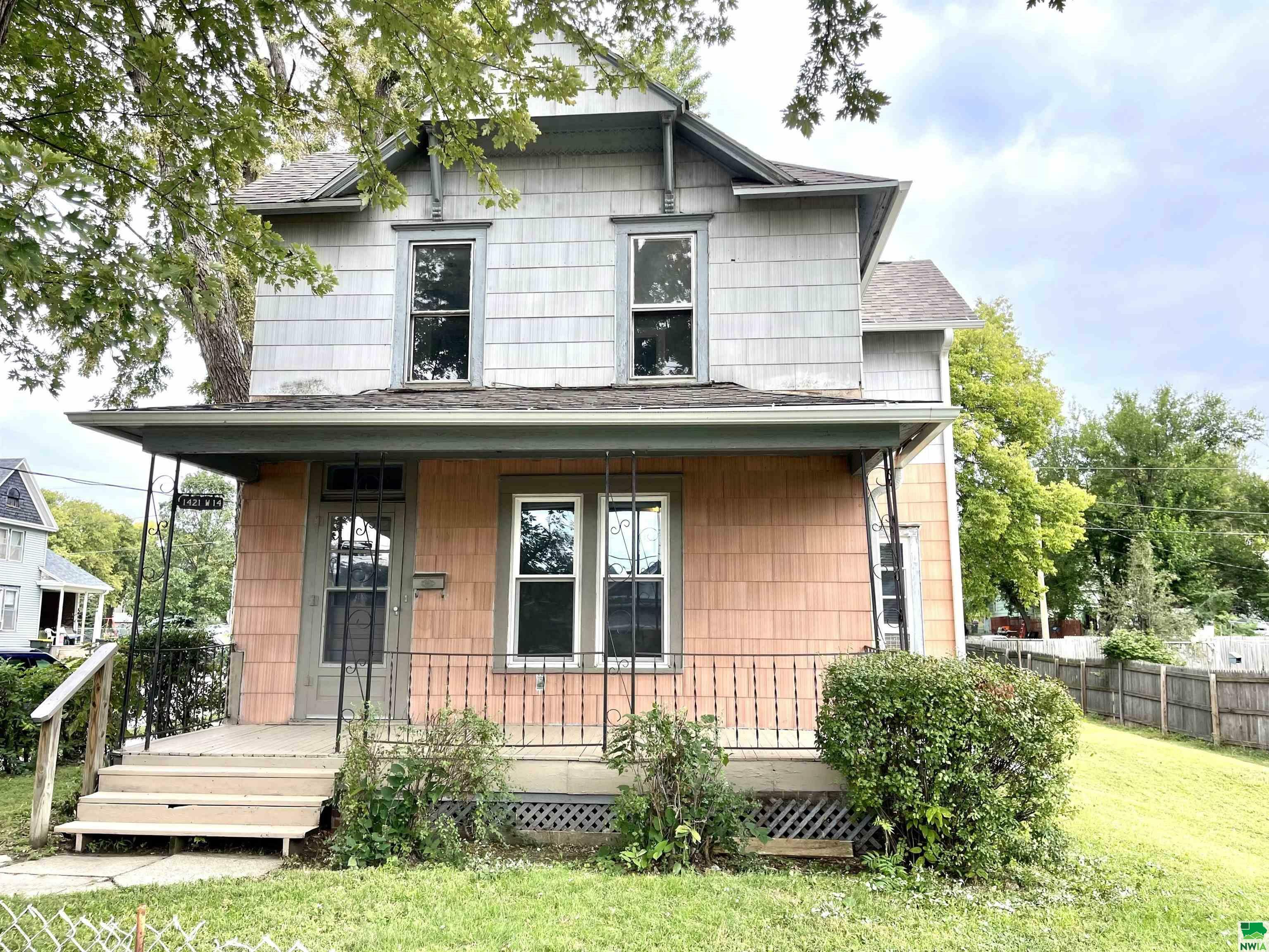 Property Photo:  1421 W 14th Street  IA 51103 