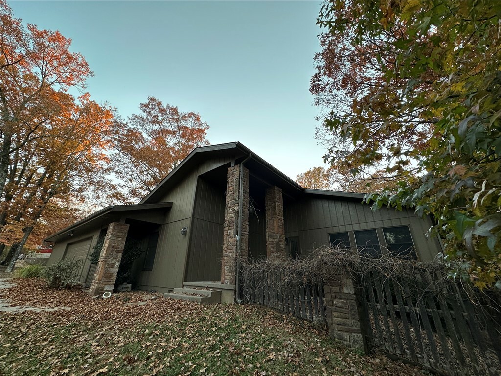 Property Photo:  5 Chelsea Lane  AR 72715 