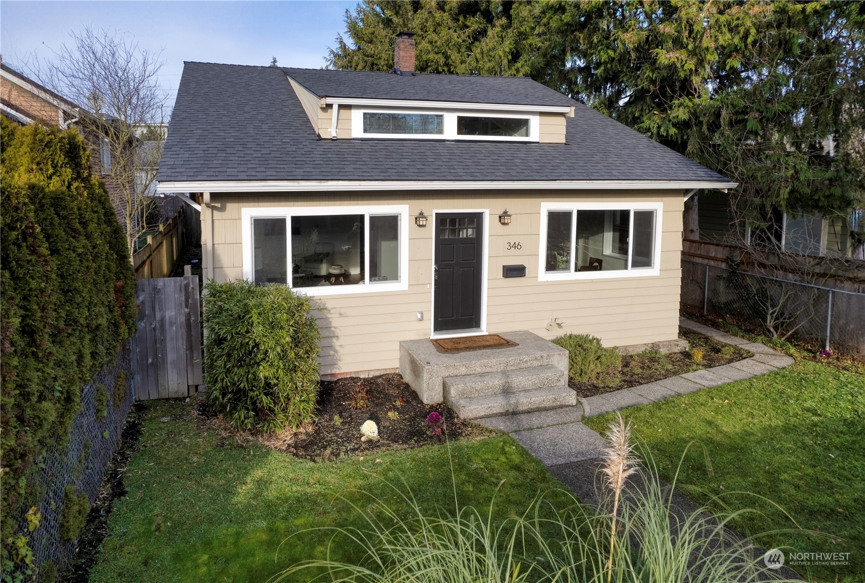 Property Photo:  346 N 103rd Street  WA 98133 