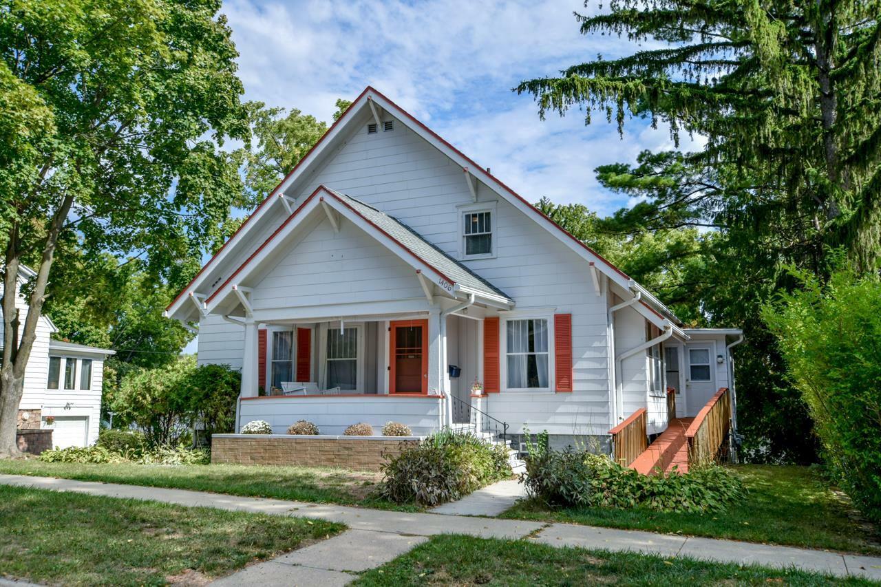 Property Photo:  1406 Ash Street  WI 53913 