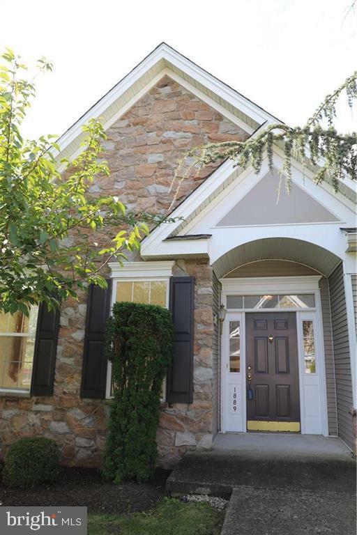 Property Photo:  1889 Caryn Drive  PA 18055 