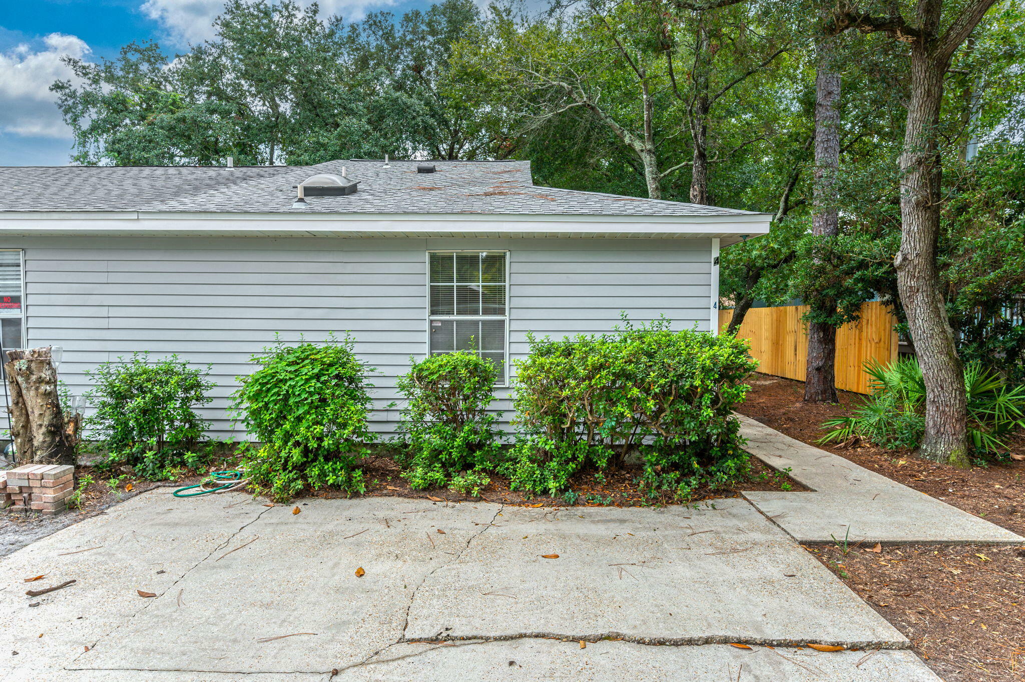 Property Photo:  312 Carmel Drive Apt 4  FL 32547 