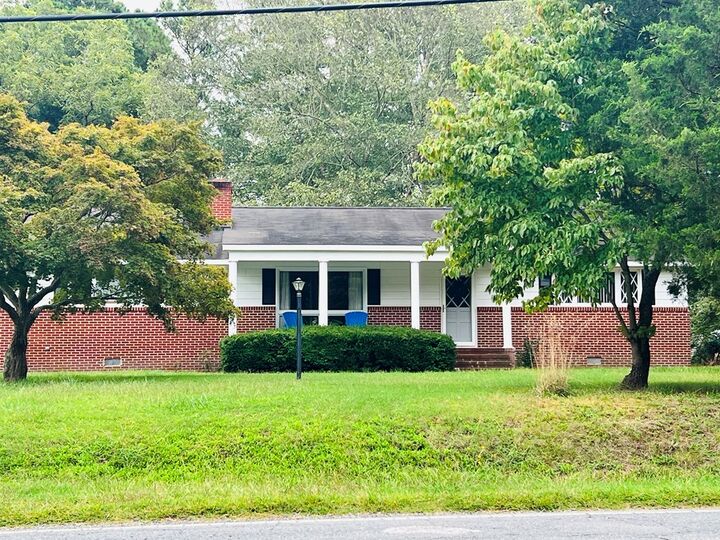 House for sale in Onancock 33 Hill St, Onancock, VA 23417