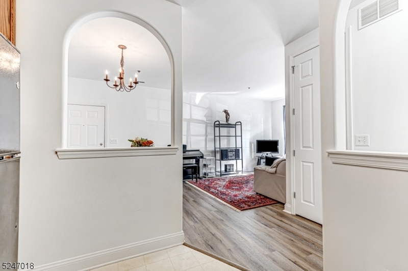 Property Photo:  33 Limerick Ln 33  NJ 08865 