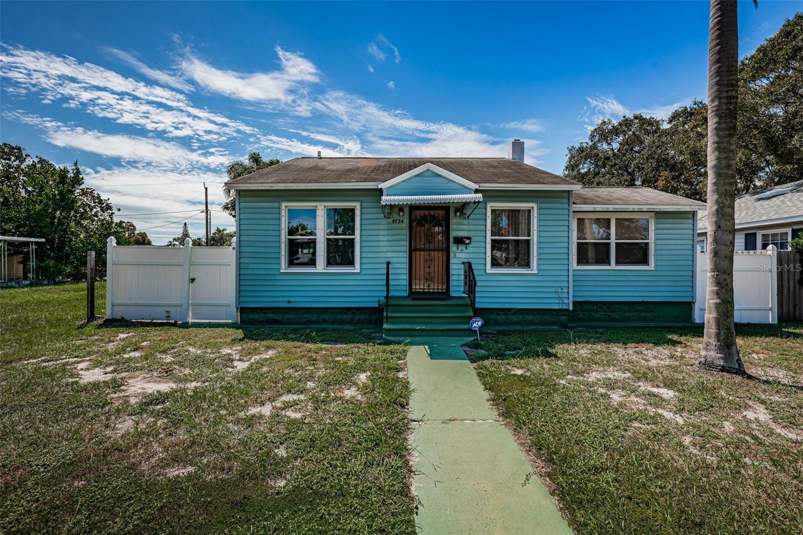 Property Photo:  4754 1st Avenue N  FL 33713 