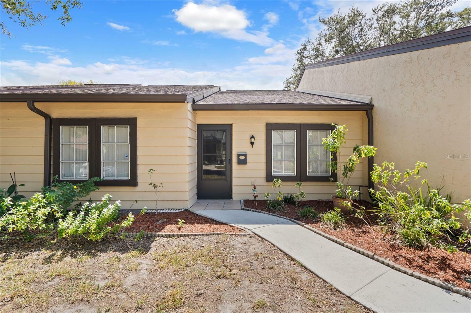 Property Photo:  2101 Sunset Point Road 203  FL 33765 