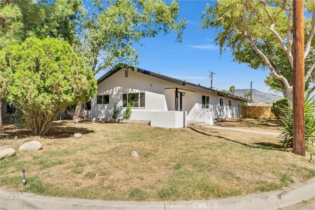 Property Photo: 1172 Holly Vista Boulevard CA 92404