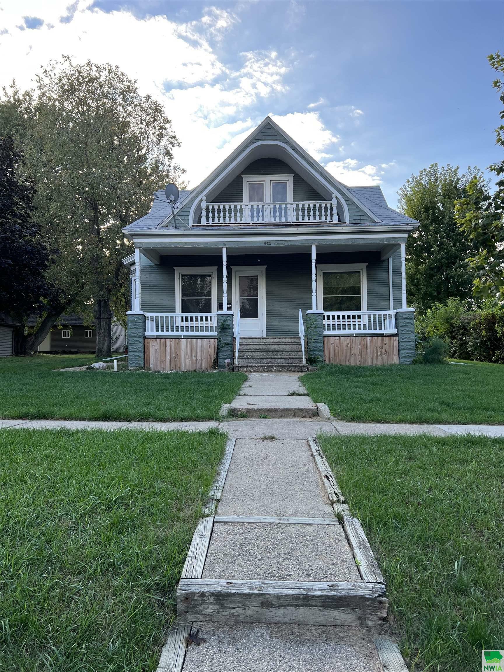 Property Photo:  522 Madison Street  IA 51050 