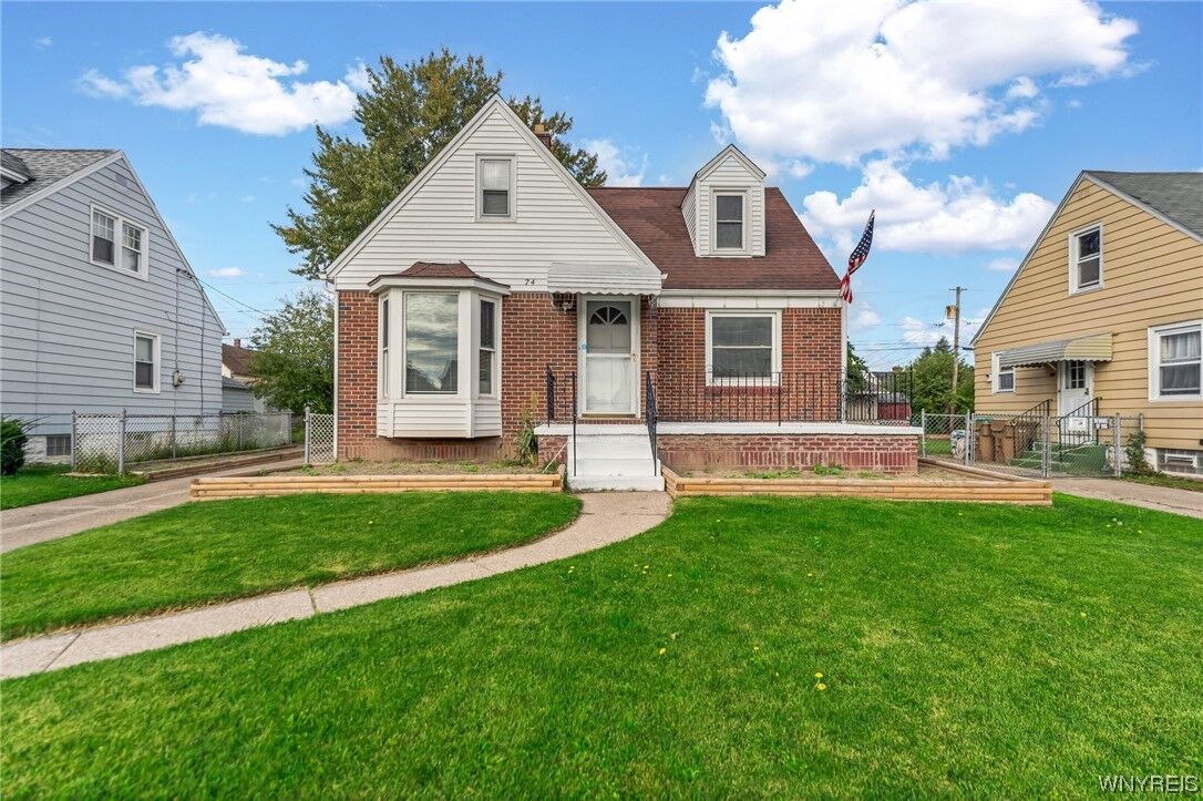 Property Photo:  74 Leonard Post Drive  NY 14211 