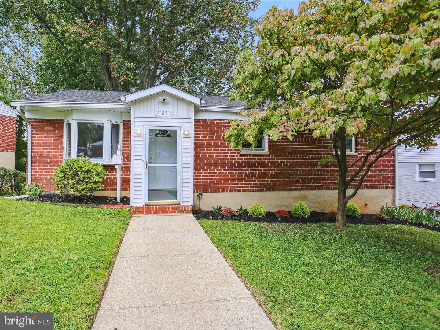 11811 Ashley Drive  Rockville MD 20852 photo