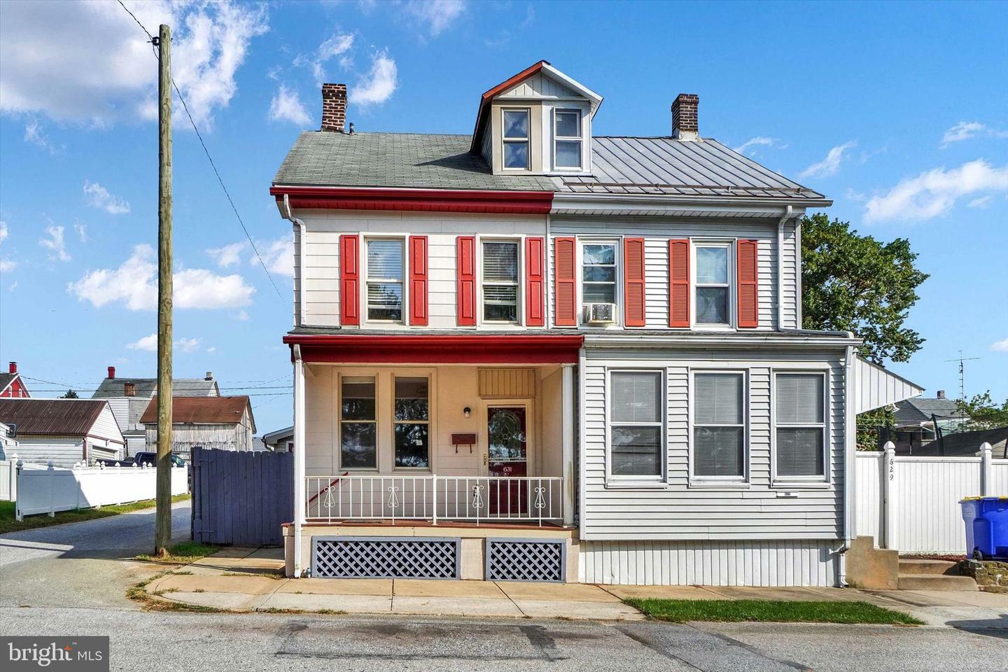 Property Photo:  631 N State Street  PA 17403 