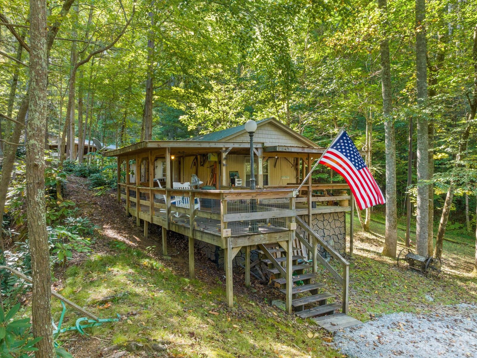 Property Photo:  1046 Angelwood Lane  NC 28792 