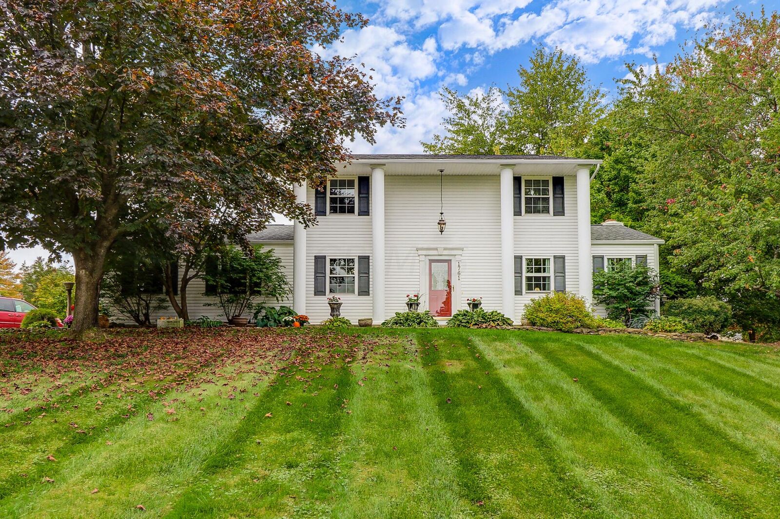 Property Photo: 1761 Fir Court OH 43056