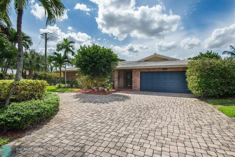 Property Photo:  4301 NE 22nd Ave  FL 33308 