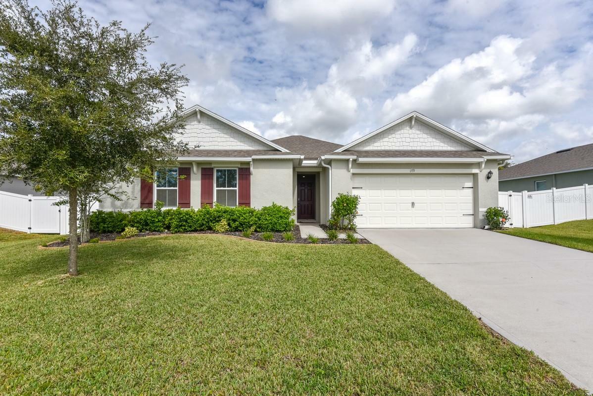 Property Photo: 179 Jacobs Landing Court FL 32724