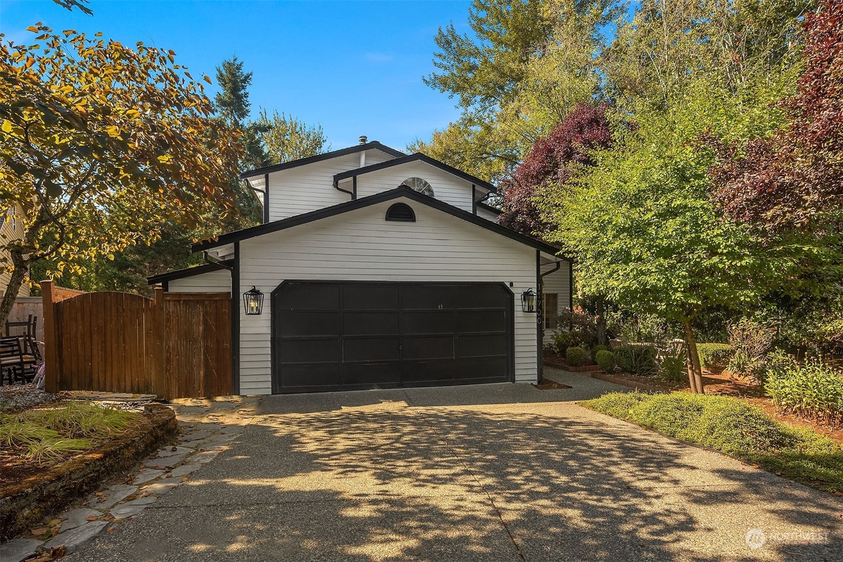 Property Photo: 11700 NE 107th Place WA 98033