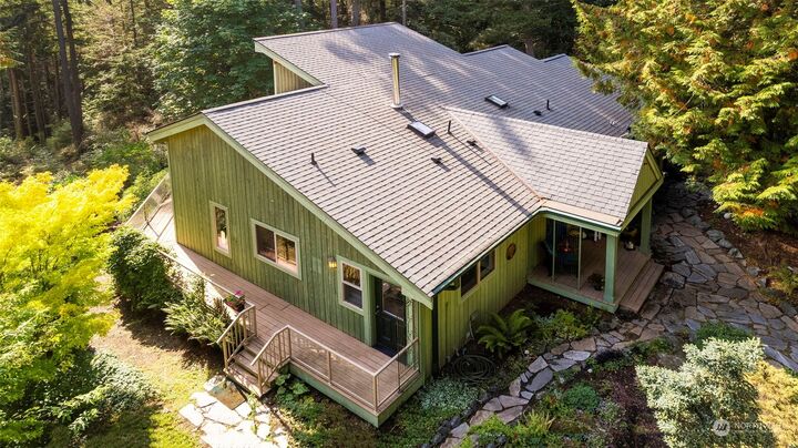 Property Photo:  6502 Deer Lane  WA 98221 