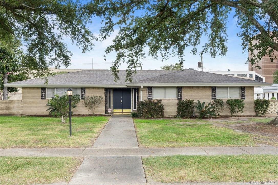 Property Photo: 1615 20th Street LA 70601