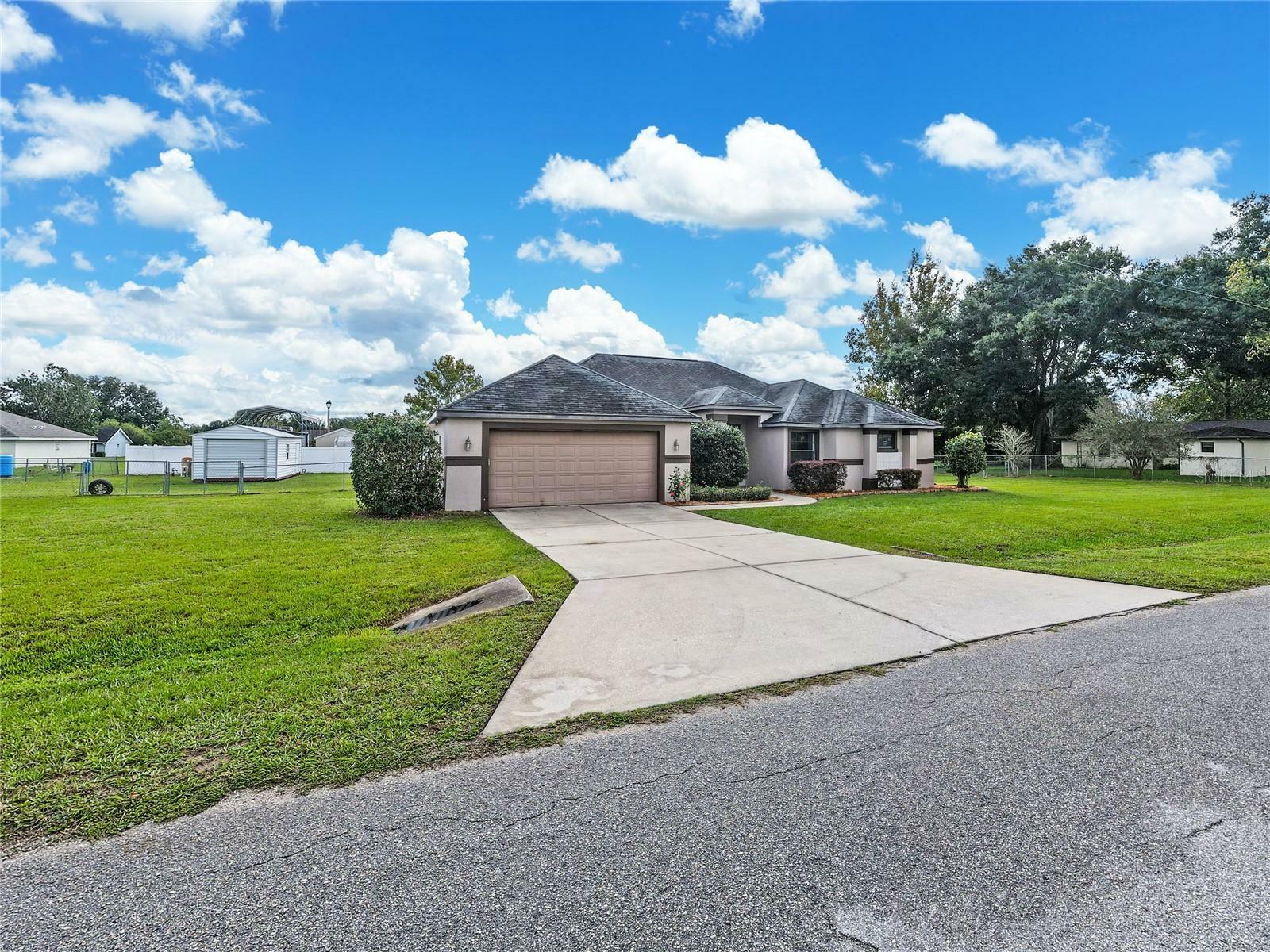 Property Photo:  8753 SE 59th Avenue  FL 34472 